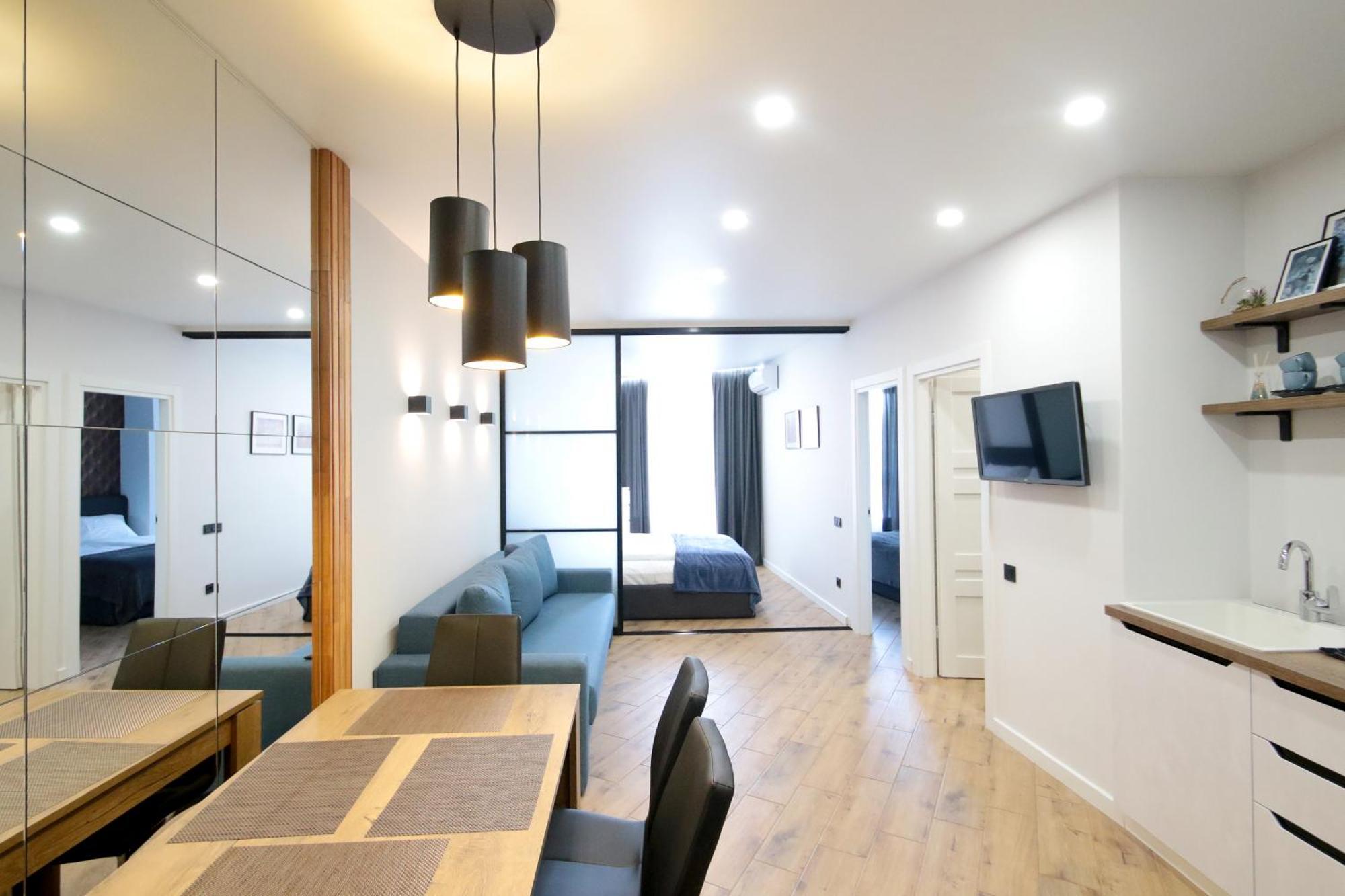 Apartment Smart Center *