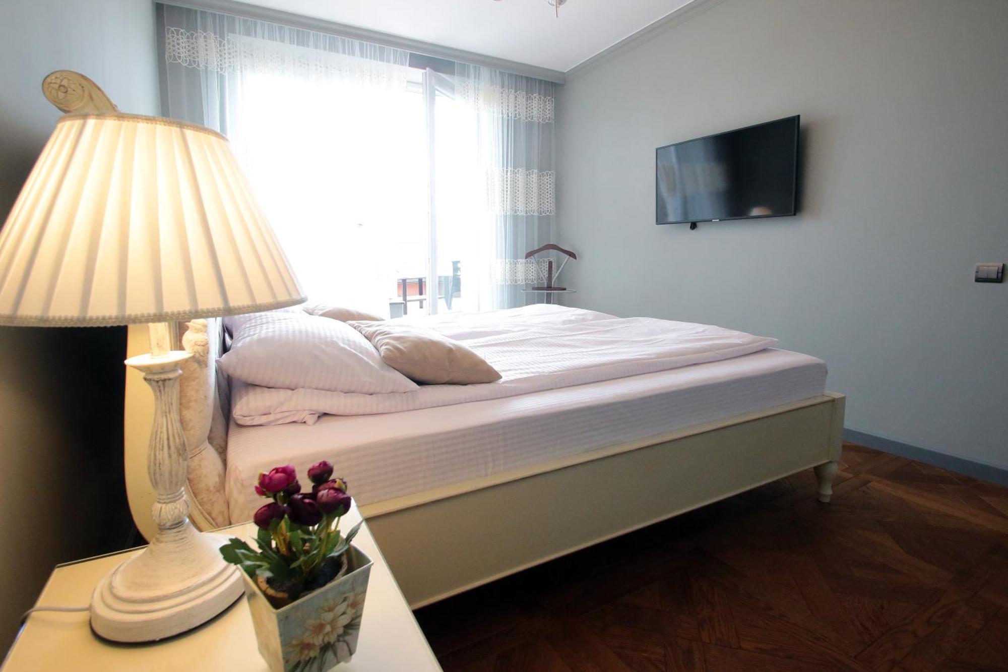 Smart Center Apartment *