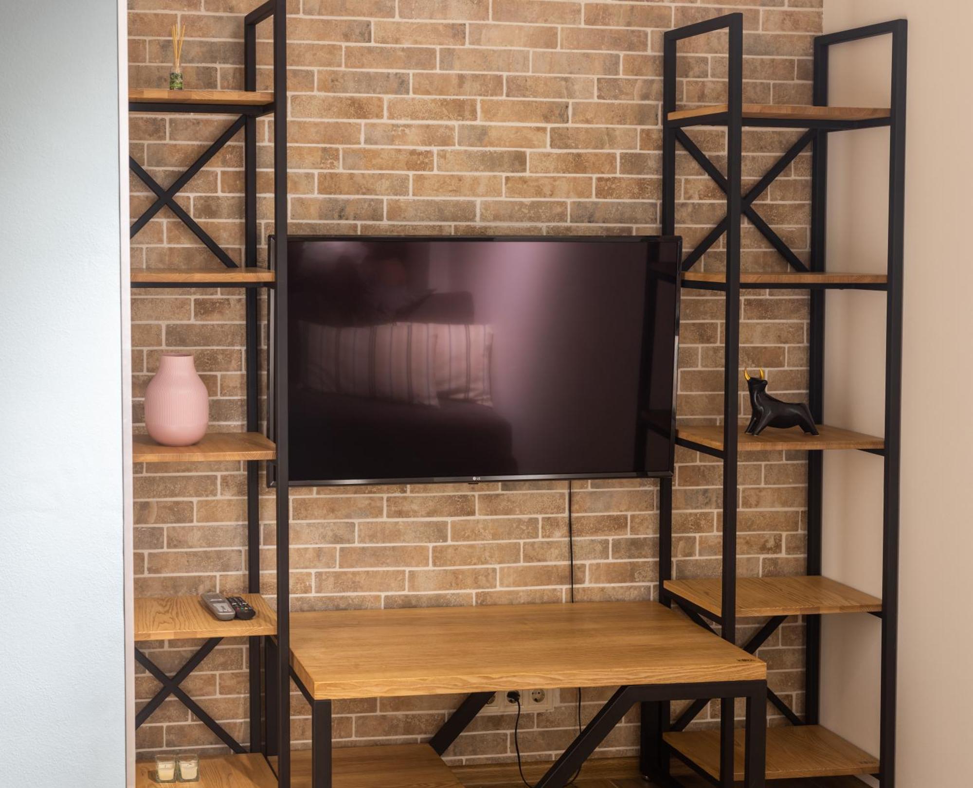 Smart Center Apartment
