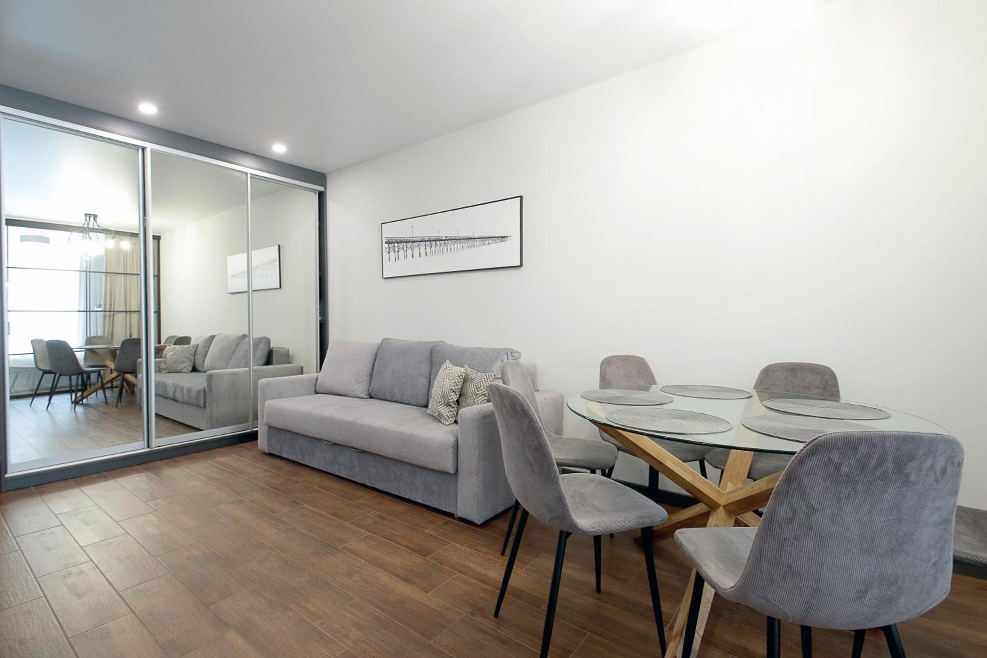 Apartment Smart Center