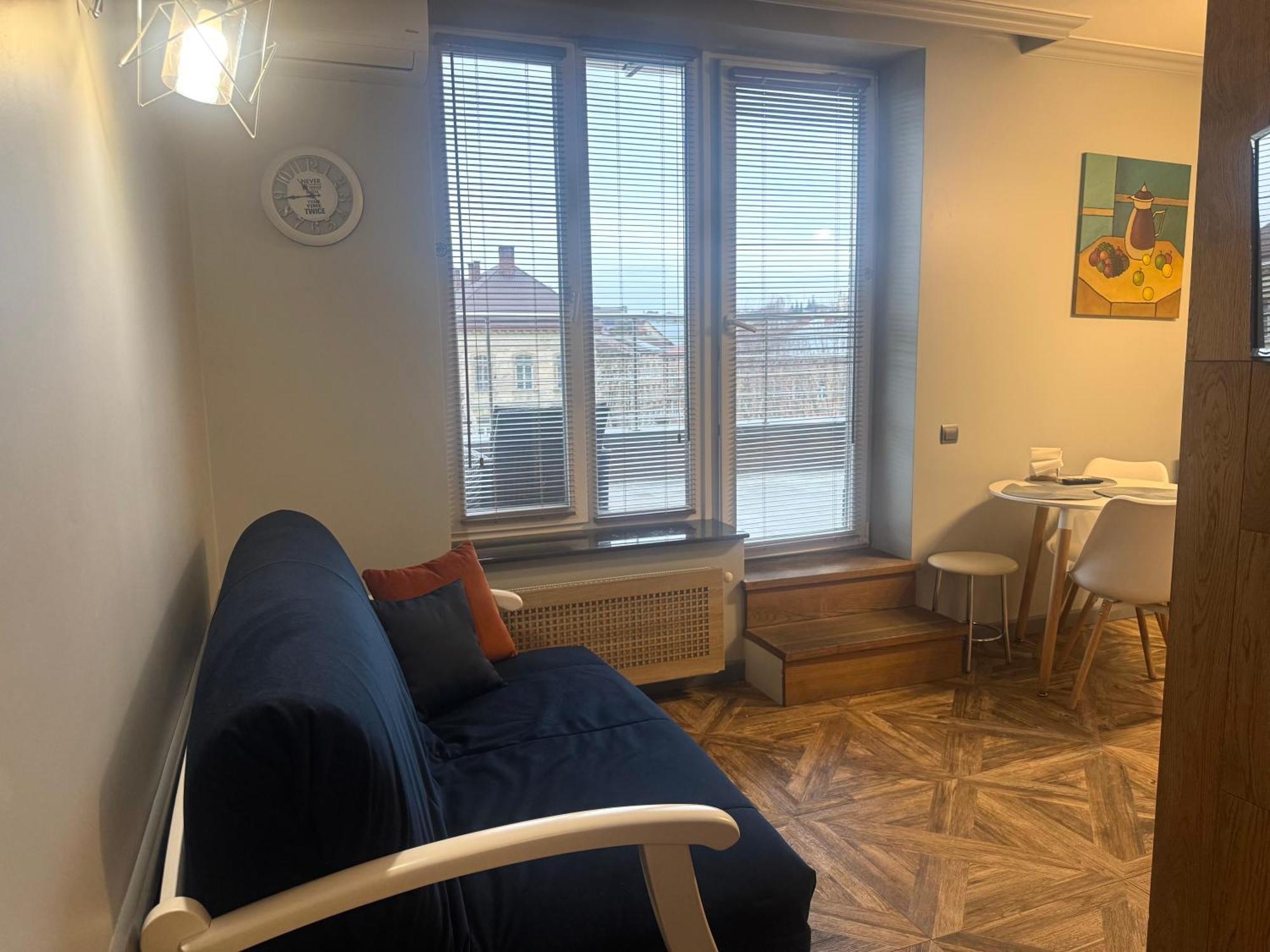 Apartment Smart Center *